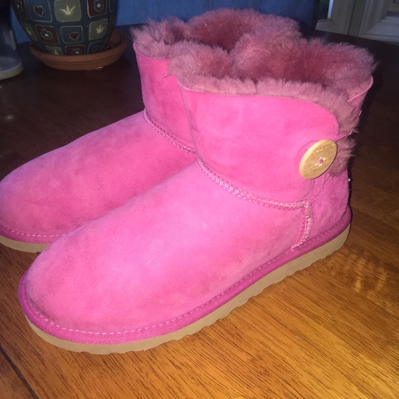 UGG Shoes - Hot pink short uggs UGG Shoes - Hot pink short uggs